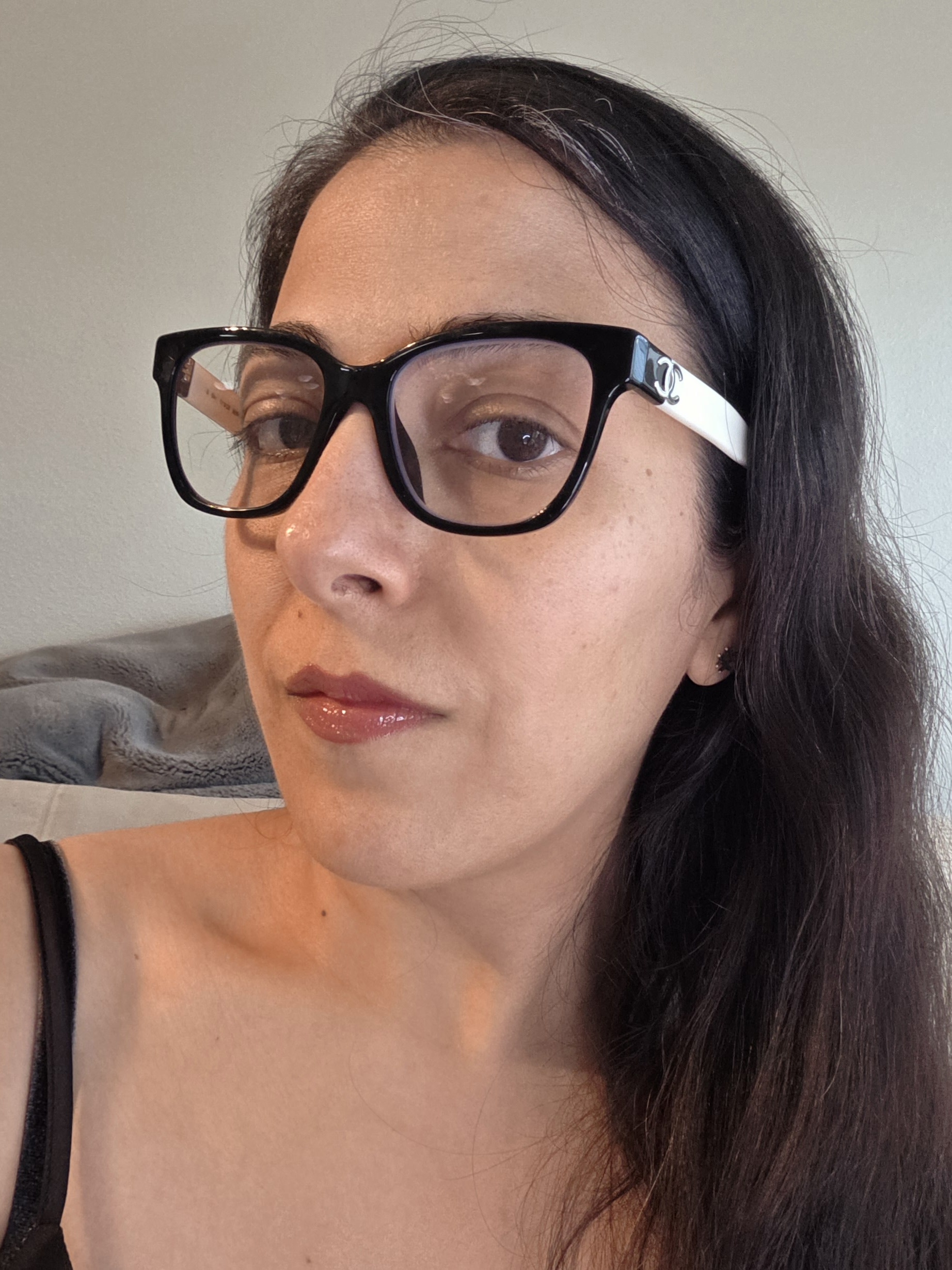 Wearing no other makeup to highlight this product.