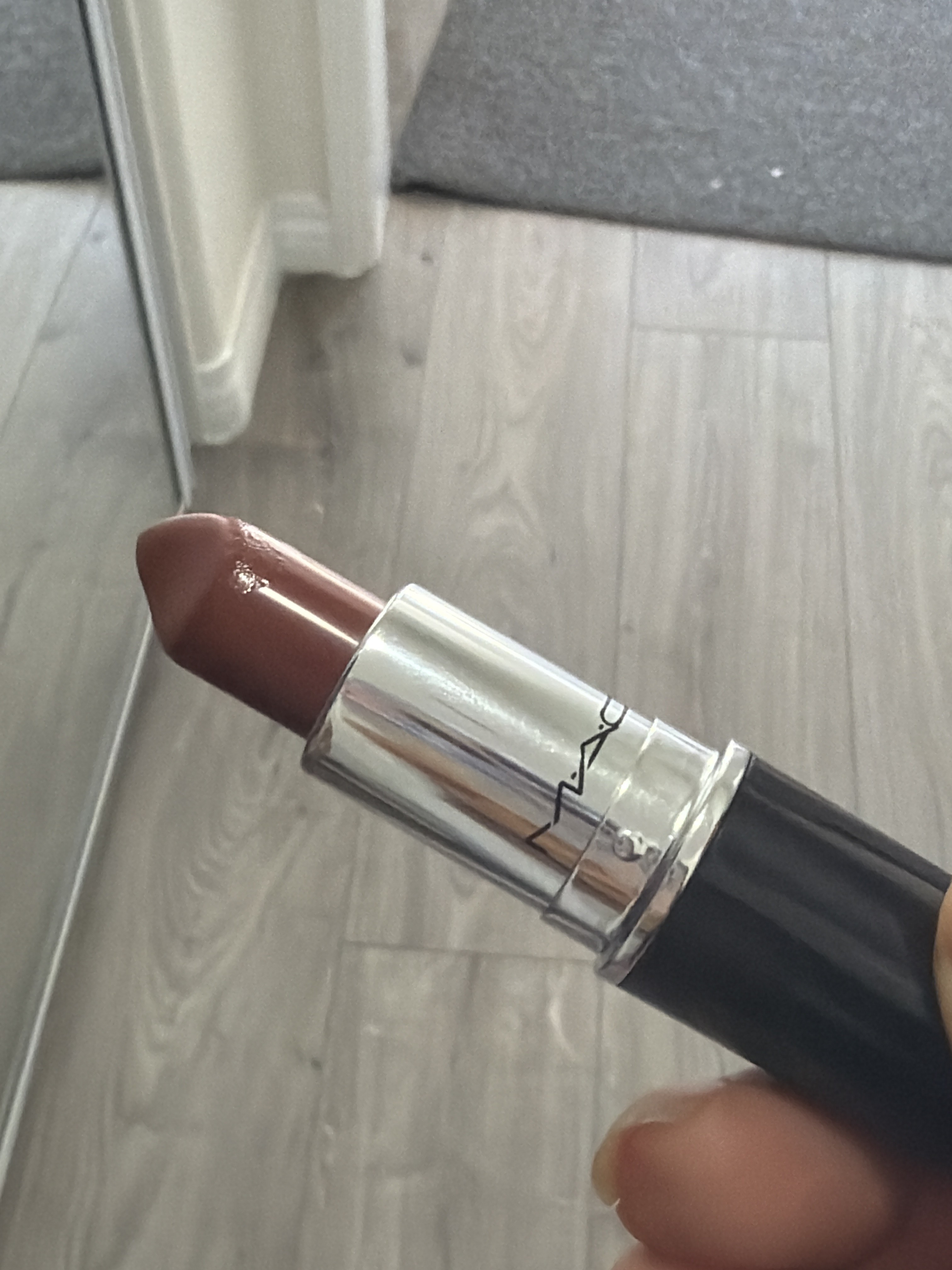 The color is perfect for everyday professional wear