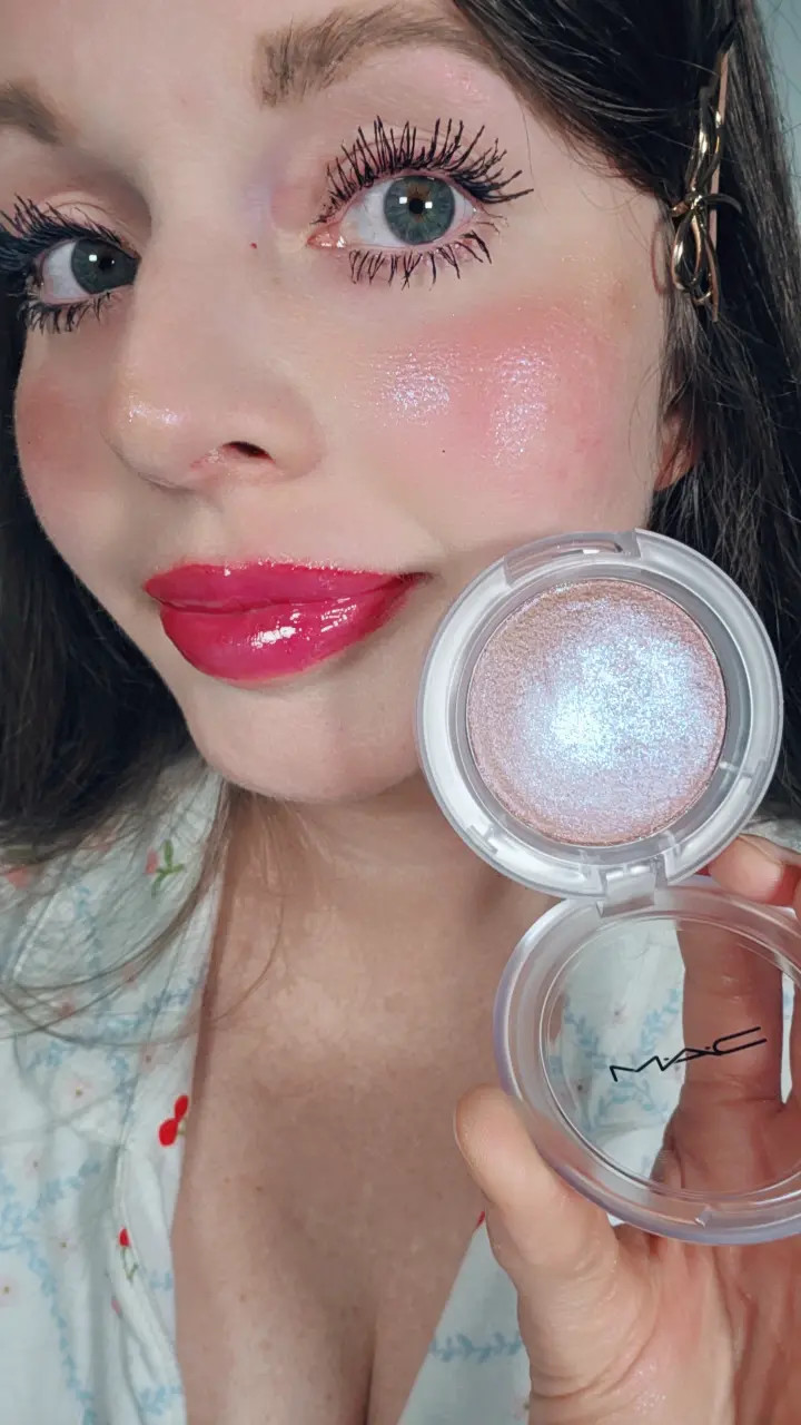 Looks great with all lip colors