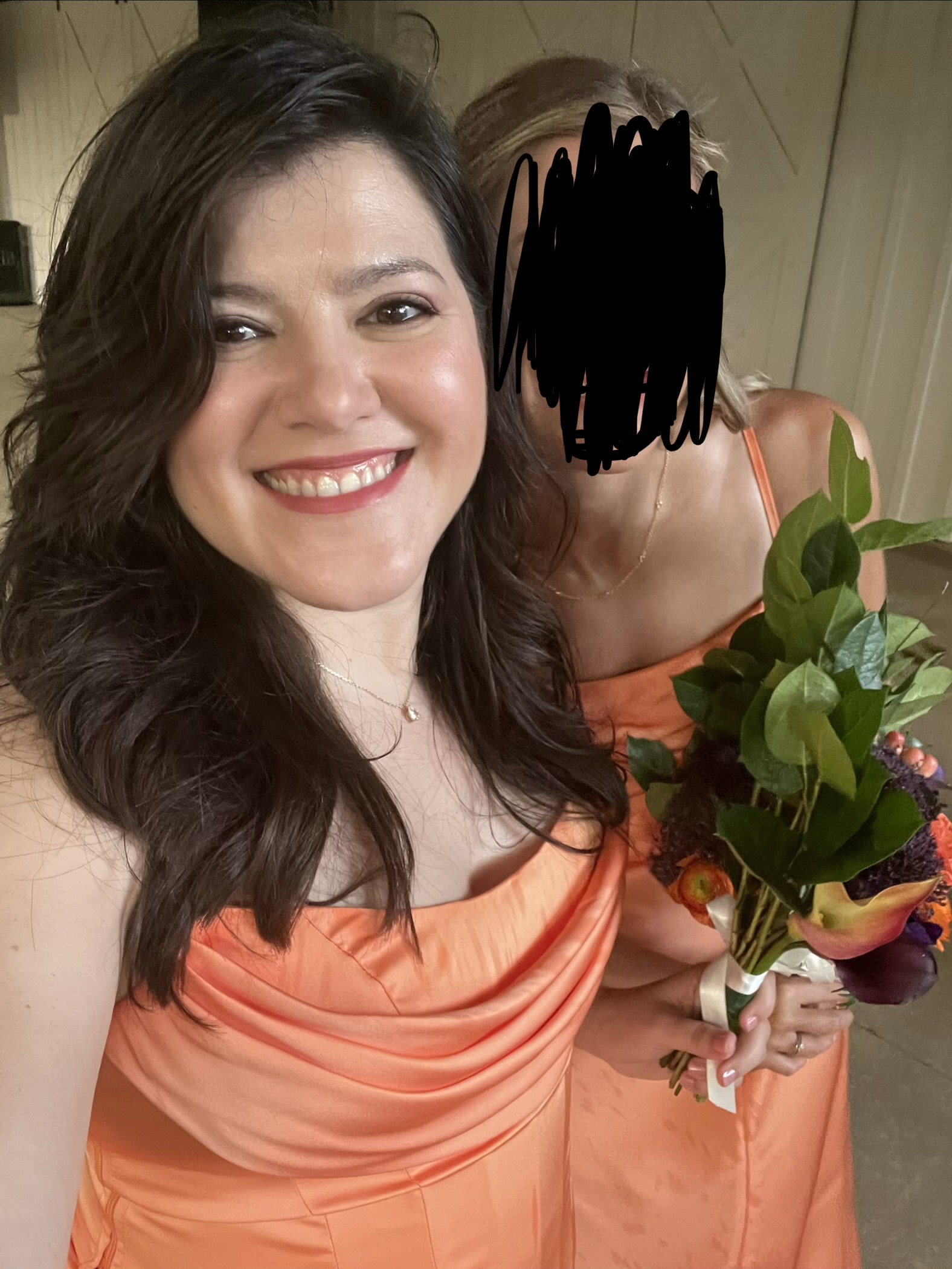 4 h after applying it. My hair didn't resist the humidity, but the foundation stayed strong