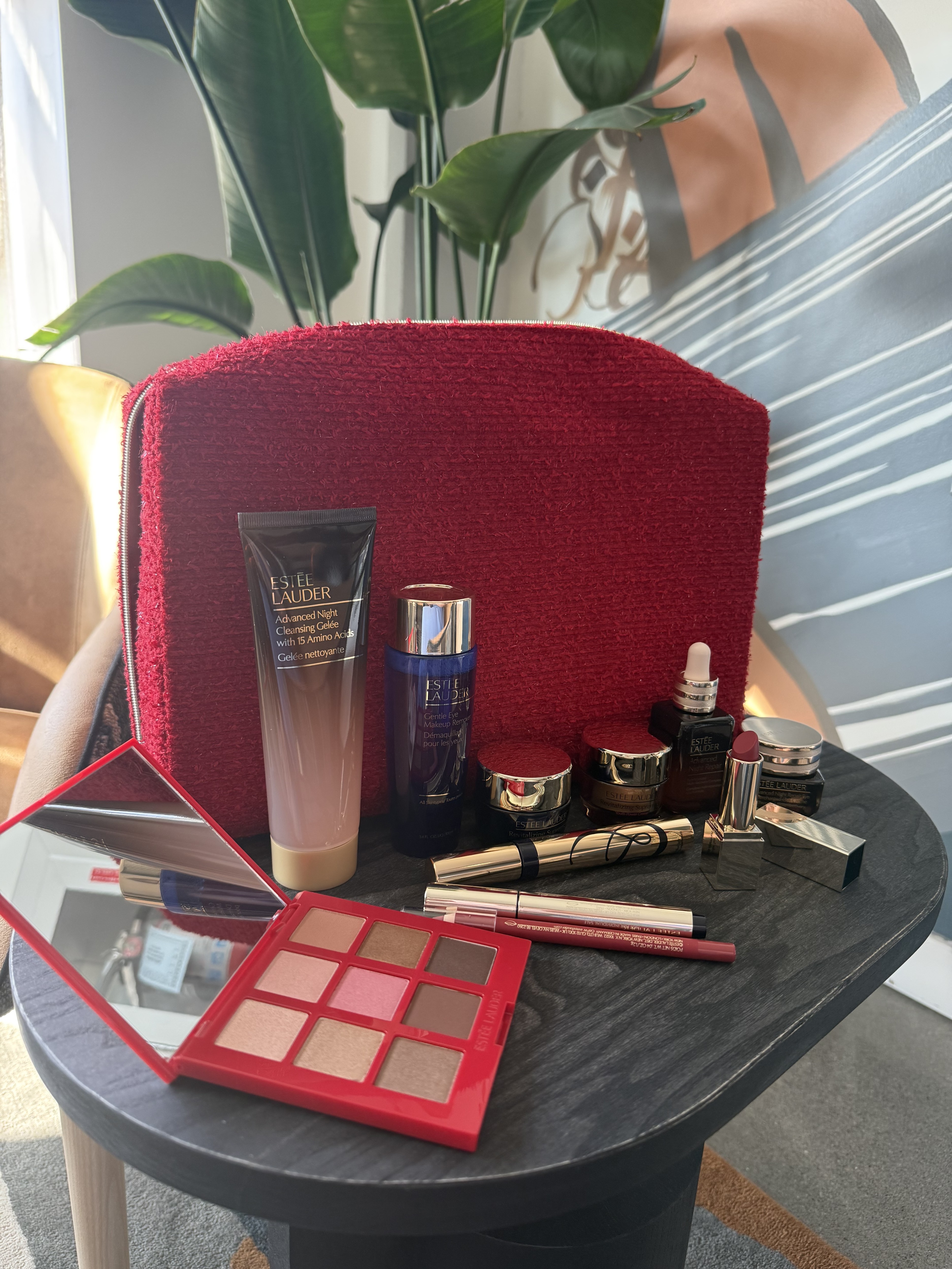 Estée Lauder Estée Lauder 9 Full-Size Favorites and More Gift Set