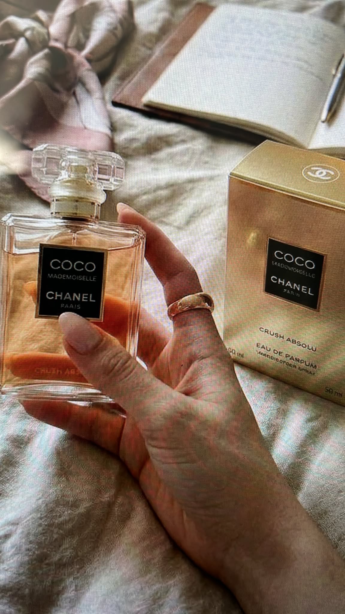 CHANEL COCO MADEMOISELLE CRUSH ABSOLU Eau De Parfum Spray, 3.4 oz