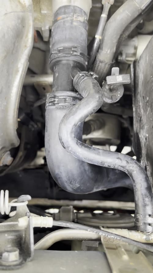 thumbnail interactive-video image 1 of Dayco 71595 Curved Radiator Hose - Lower 1 of 13