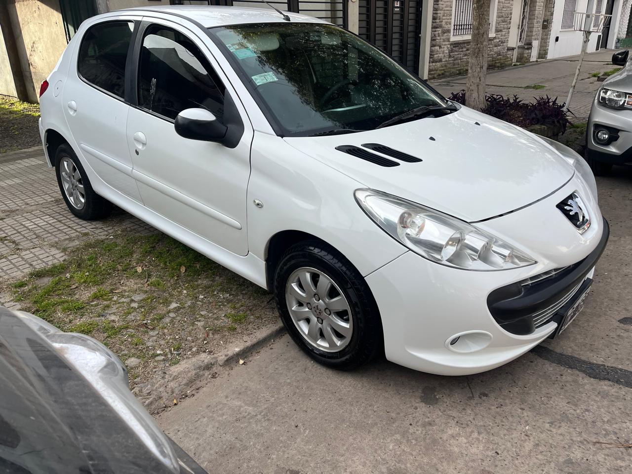 Peugeot 207 XS 1.4 (2011)