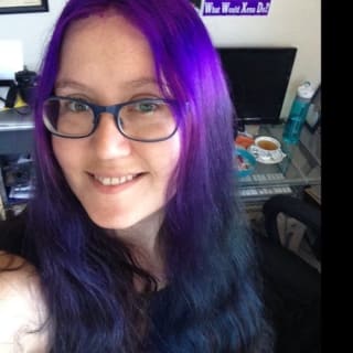Amy MacKinnon profile picture