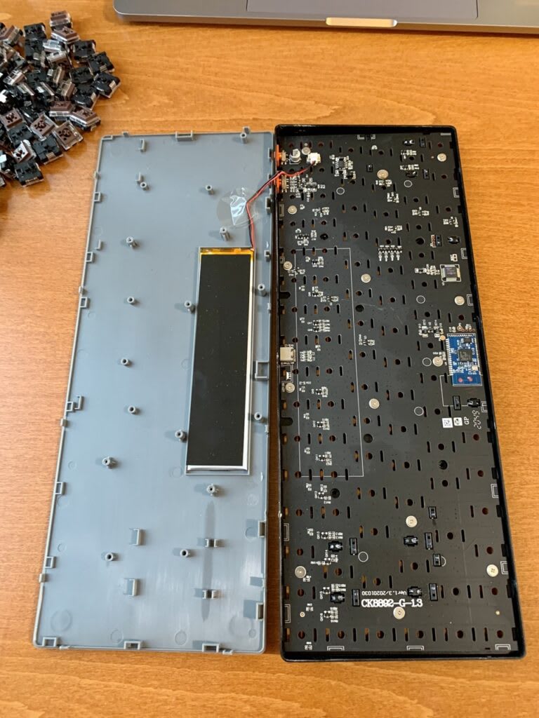 disassembling Keychron K3