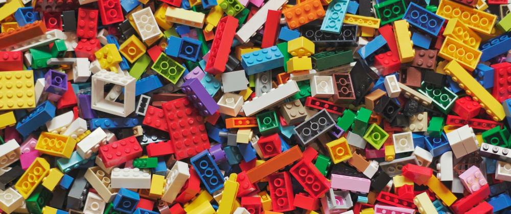 Cover image for Explaining SOLID with LEGO (and probably making enemies in the tech community)