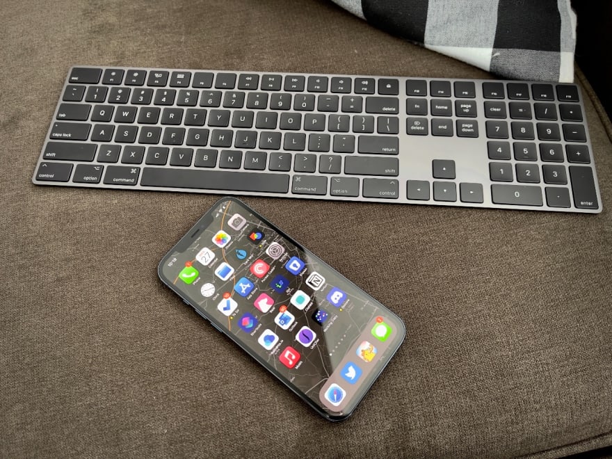 iphone 12 max keyboard