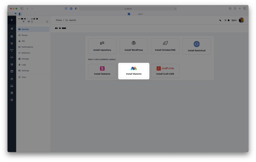 An easy way to install Matomo is by using Ploi's 1-click installer.<br>
