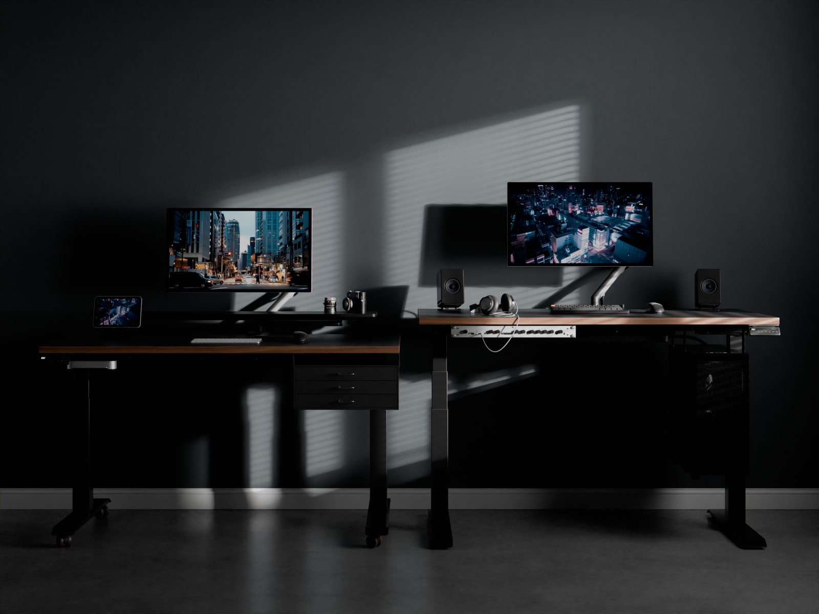PREDUCTS DESK