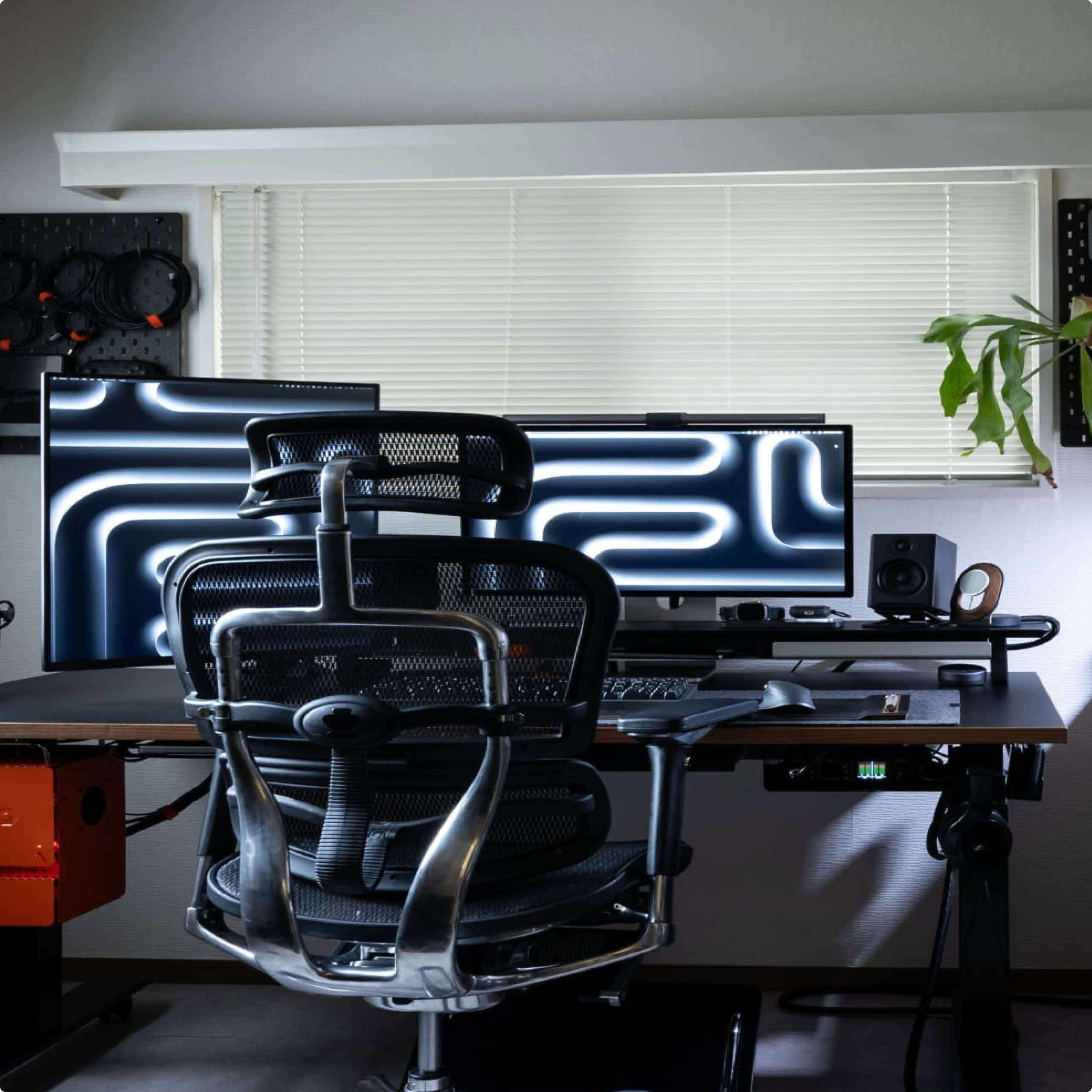 映像作家のデスク