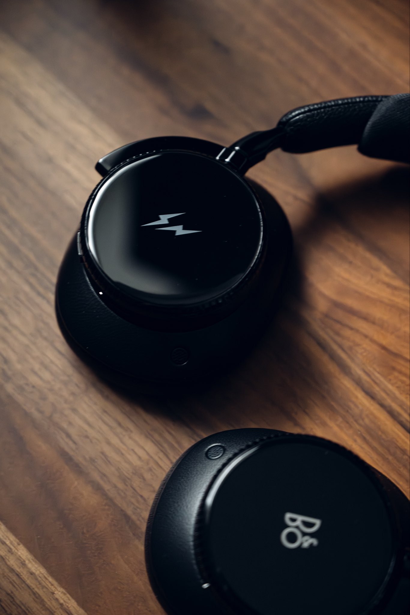 Bang & Olufsen Beoplay H100