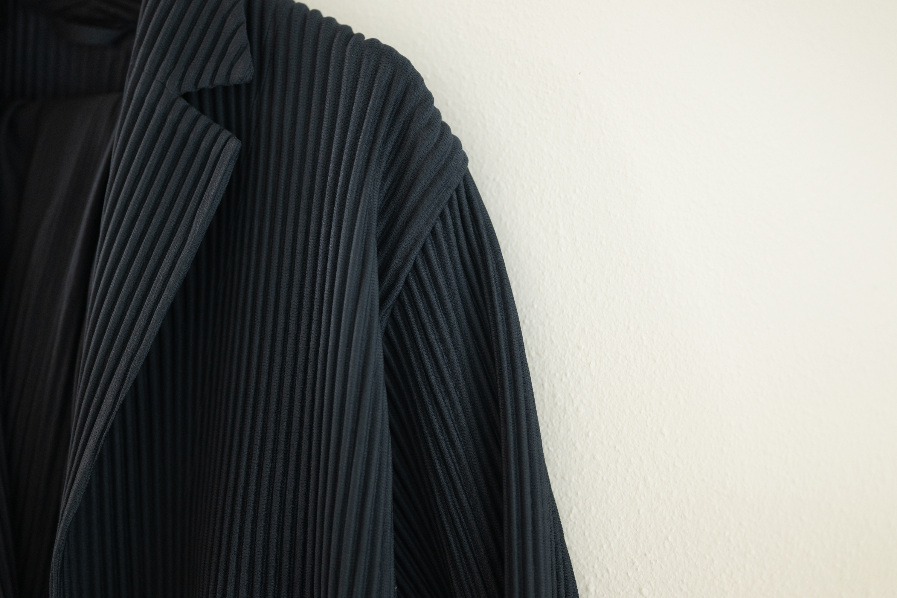 HOMME PLISSÉ ISSEY MIYAKE