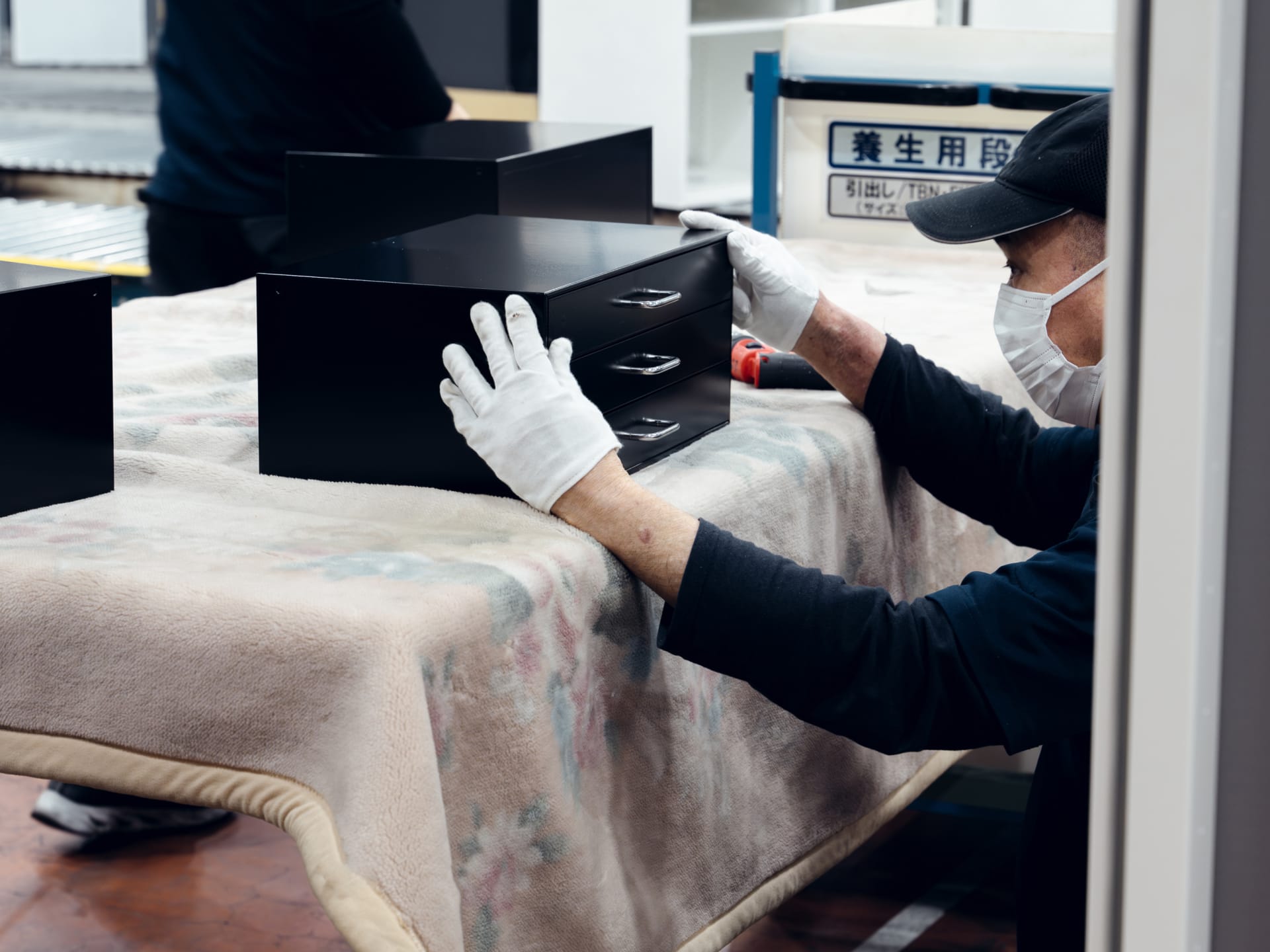 Drawer Three：“収納力”が引き出す、デスクの更なるポテンシャル