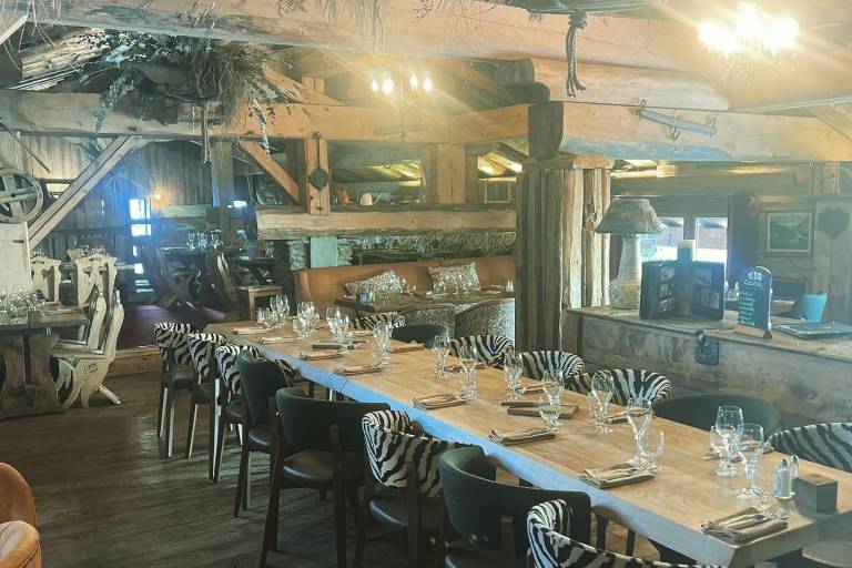 Repas en restaurant d'altitude authentique image2