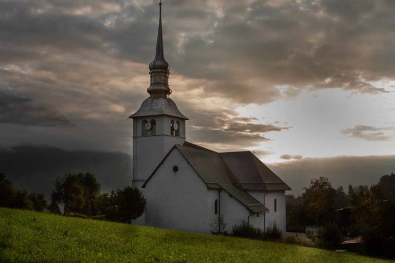Teambuilding insolite : Mission Nocturne à l’Église de Cordon image2