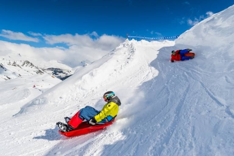 Teambuilding montagne - Sortie Luge & Vin Chaud à Arc 1800 image1