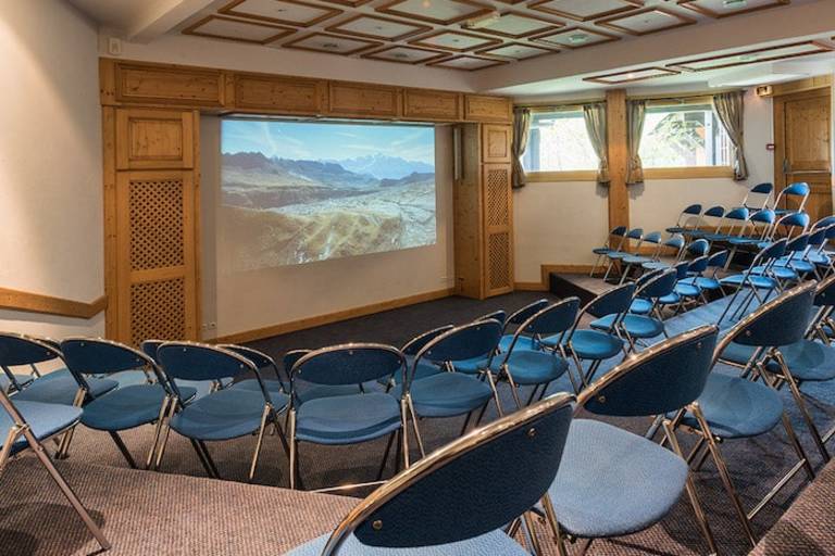 Hôtel Le Petit Dru - Salles de séminaires à Morzine pour vos événements professionnels image1