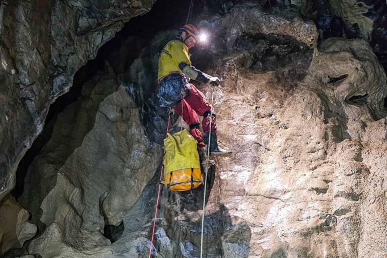 Escape Cave : le team building souterrain où ton équipe retrouve le chemin ensemble image2