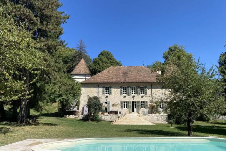 Domaine de Très-Haut – Lieu d’exception à Montanges image1