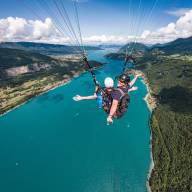 Un baptême de l'air en parapente pour votre teambuilding à Doussard