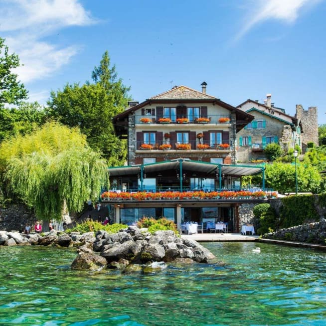 Hôtel du Port à Yvoire : un cocon au bord du Léman pour vos séjours pro