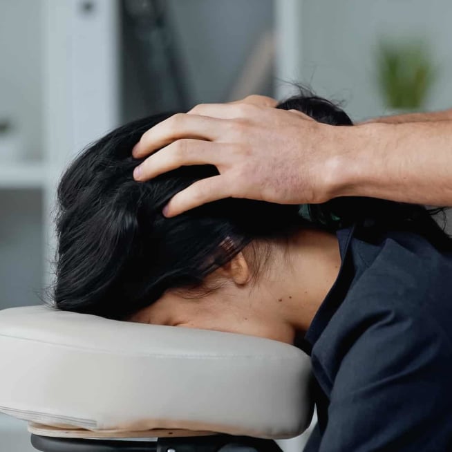 Offrez à vos équipes une session de massage Tuina en entreprise