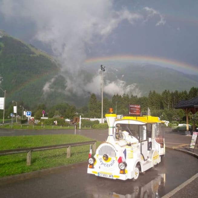 Promenade avec Le petit train de Samoëns