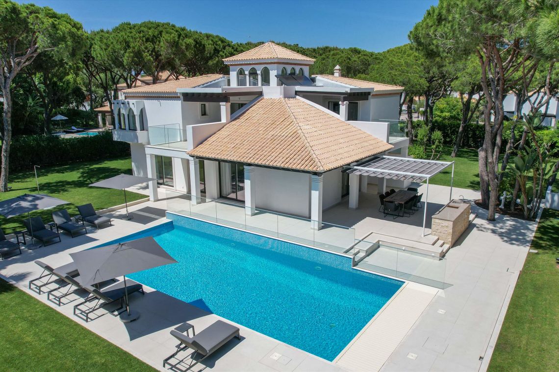 Premium deluxe 5 bed villa at Pine Cliffs Premium deluxe 5 bed villa at Pine Cliffs