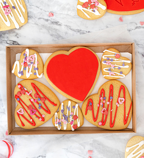 Love Heart Cookies – Cookie Delivery – Cookie Gifts – Cookie Gift Delivery – Sweet Gifts - Sweet Gift Delivery