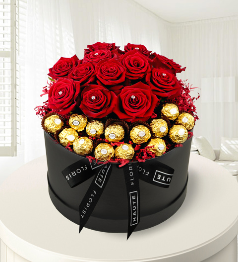 The Magnificent - Luxury Red Roses - Hat Box Flowers - Luxury Red Roses - Luxury Valentine's Flowers