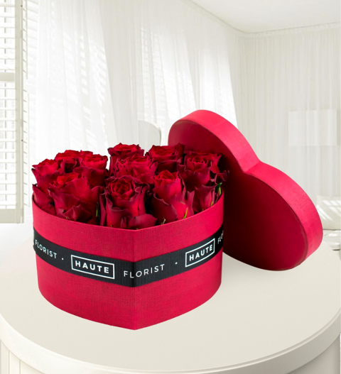 Heart Hat Box - Haute Florist - Red Roses - Luxury Red Roses - Roses in a Hat Box - Luxury Flowers image