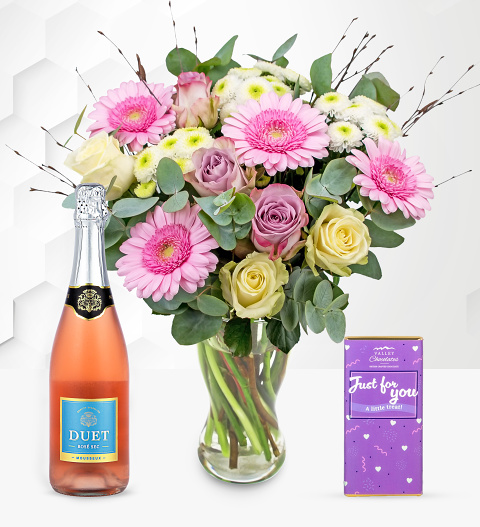 Country Garden with Fizz & Choc Bar image