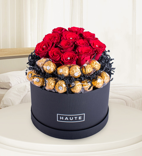 Image of The Magnificent - Luxury Red Roses - Hat Box Flowers - Luxury Red Roses - Luxury Valentine's Flowers
