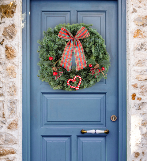 Traditional Red Wreath - Christmas Wreaths - Christmas Door Wreaths - Fresh Christmas Wreaths - Xmas Wreaths