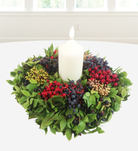Christmas Candle Wreath - Free Chocs image