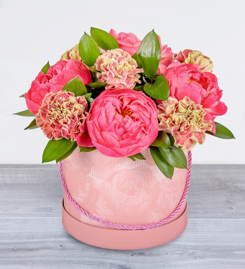 Pretty Peonies Hatbox image