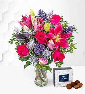 Christmas Flowers with FREE Chocolates