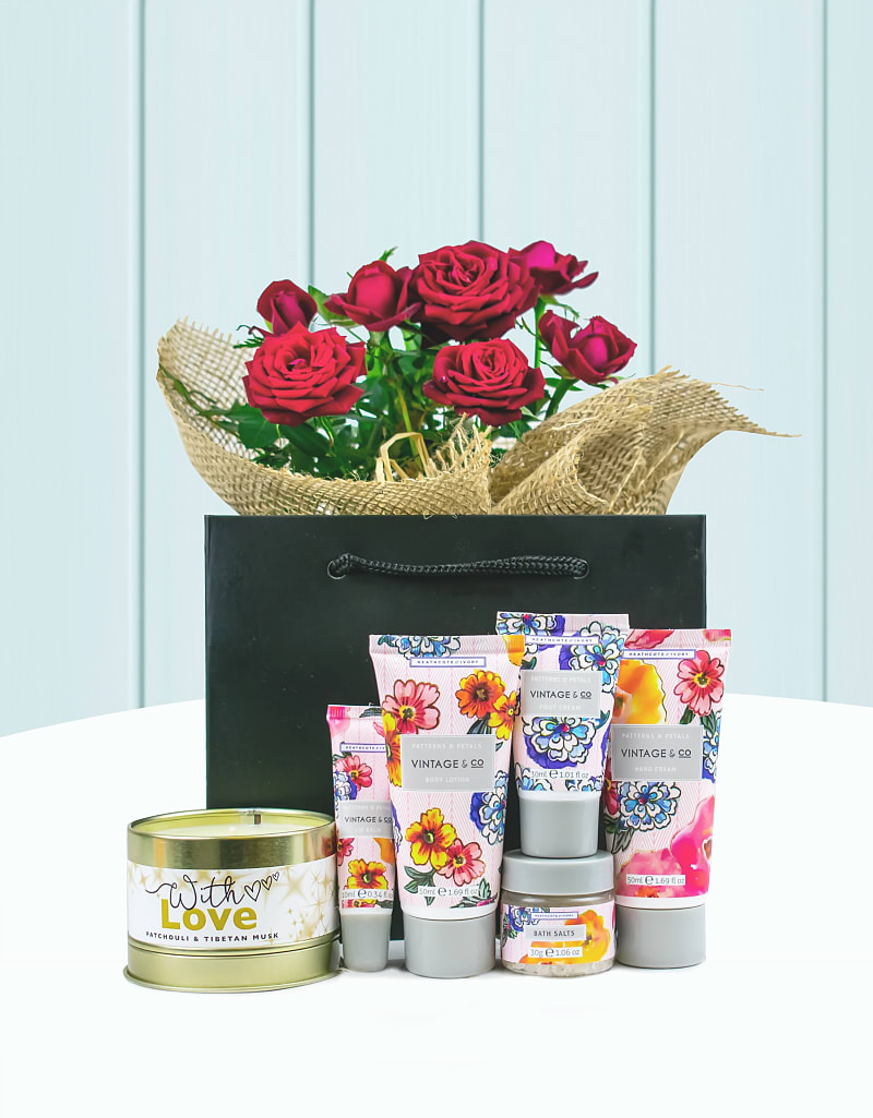 Romantic Pamper Gift | Cancer Research UK Flower Shop