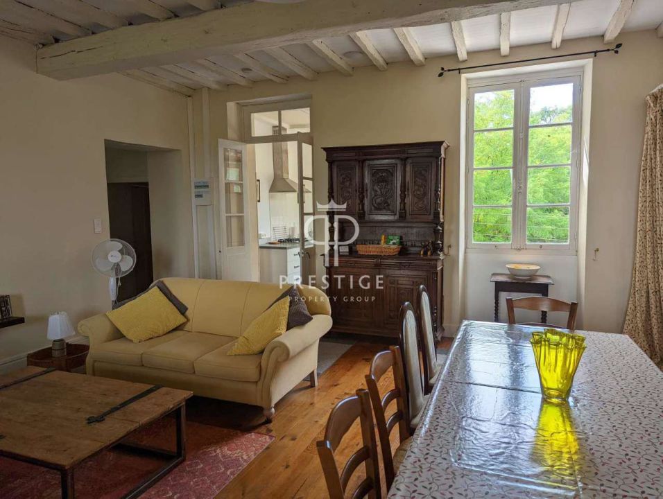 Historical 7 bedroom Castle for sale with panoramic view in Vic