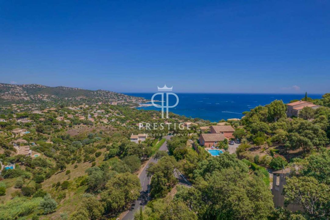 Building Land for sale with panoramic view with Potential in