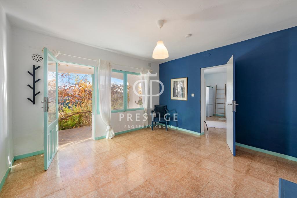 Quiet 7 bedroom House for sale with countryside view in Buger, Mallorca