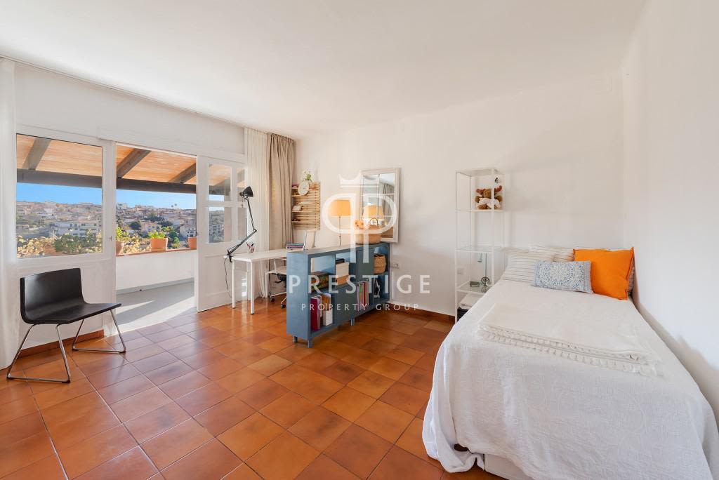 Quiet 7 bedroom House for sale with countryside view in Buger, Mallorca