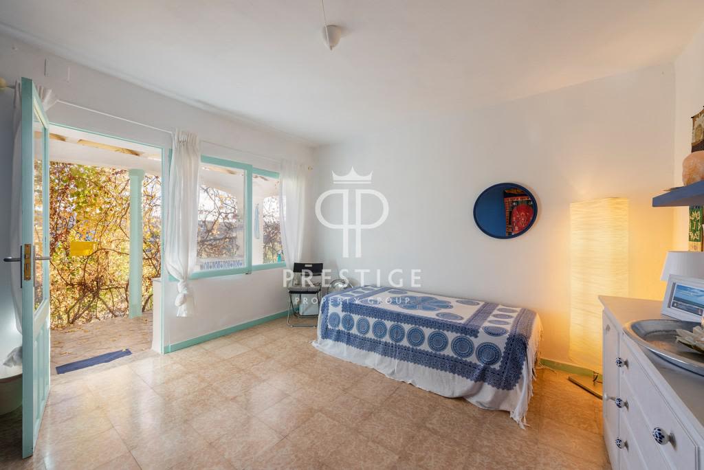 Quiet 7 bedroom House for sale with countryside view in Buger, Mallorca