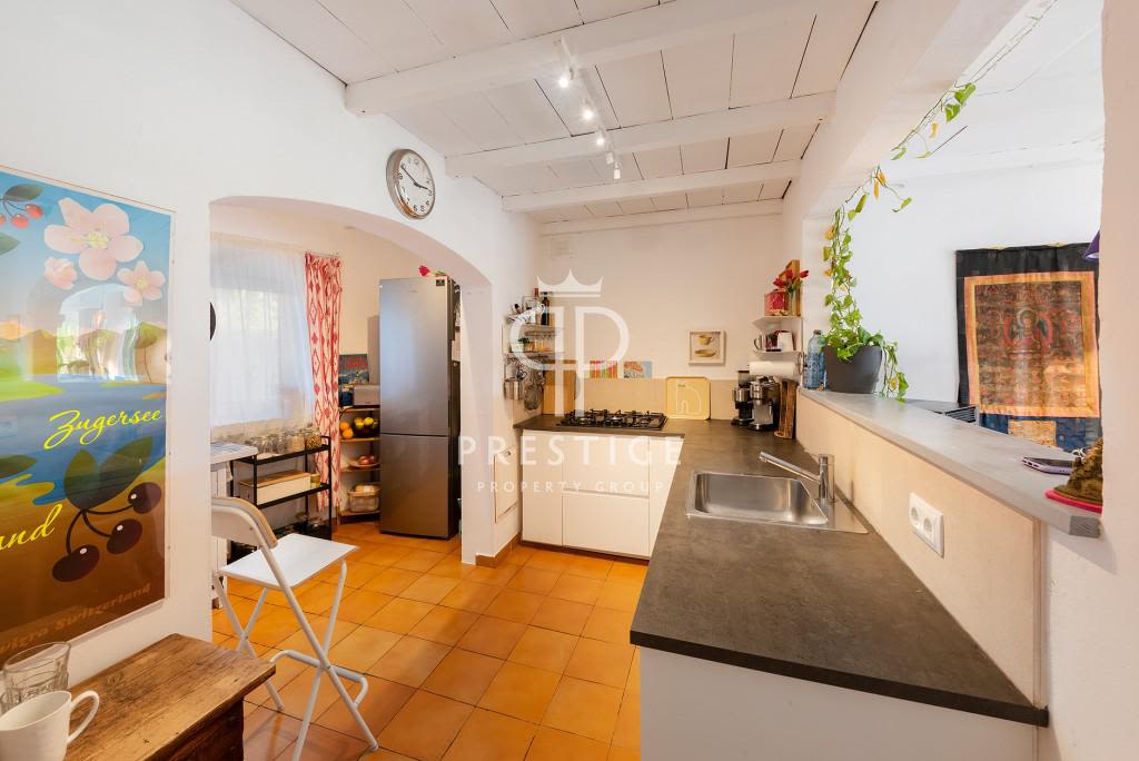 Quiet 7 bedroom House for sale with countryside view in Buger, Mallorca