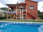 3 bedroom Villa for sale with countryside view in Calonge, Catalonia