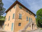 6 bedroom Villa for sale with countryside view in Lucca, Tuscany