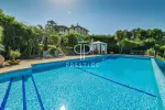 6 bedroom Villa for sale with countryside view in Montecarlo, Tuscany