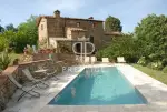 7 bedroom Farmhouse for sale with countryside view in Radicondoli, Tuscany