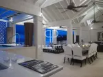 4 bedroom Apartment for sale with sea view in Paynes Bay, Holders Hill, Saint James